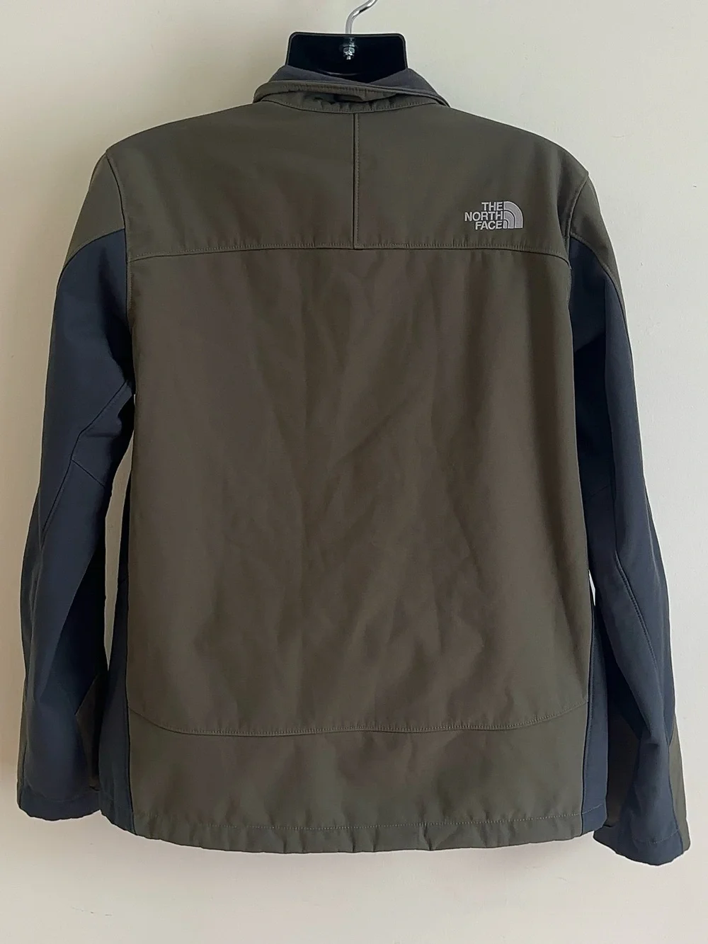 The North Face Apex Bionic Softshell Jacket Men’s Large Green Gray Full Zip